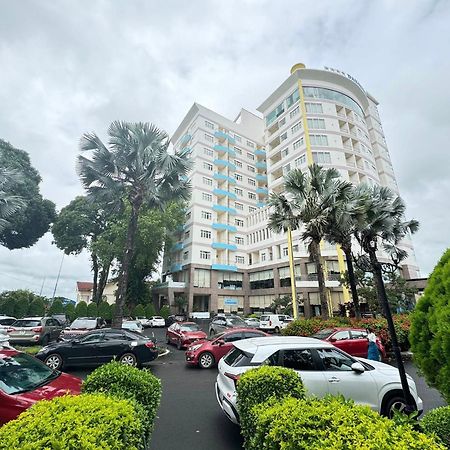 Dakruco Hotel Buon Ma Thuot Exterior photo